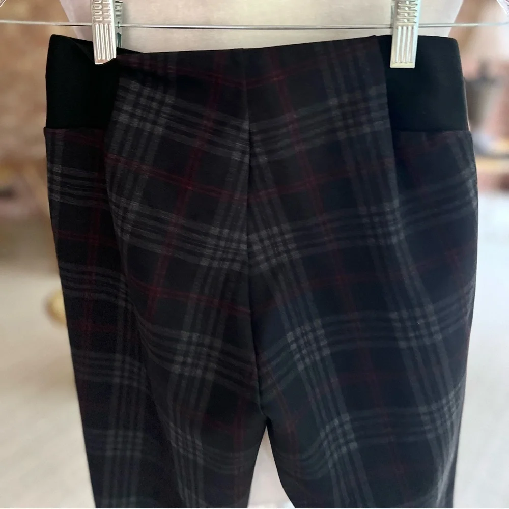 William Rast  Plaid Black Grey Red Ponte Knit Leggings S (Jrs) Preppy Chic
